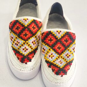 گیوه کد 010- طرح مایا (سوزندوزی)